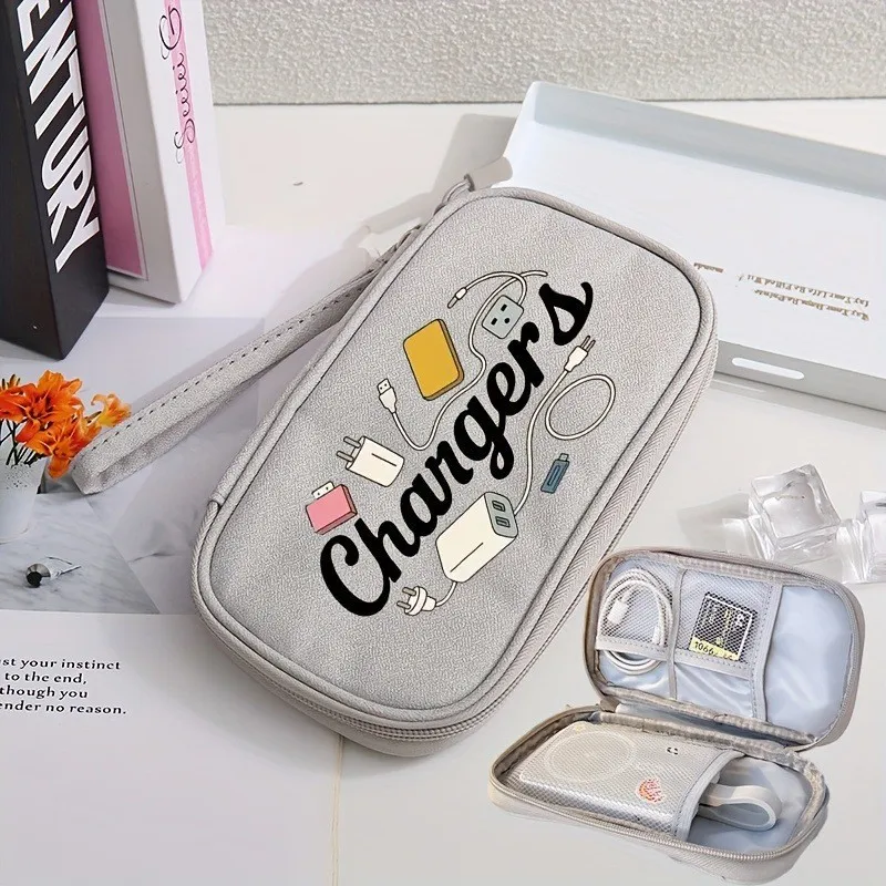 Organizzatore elettronico con  - Electronics And Gadgets With I recensione e prezzo
